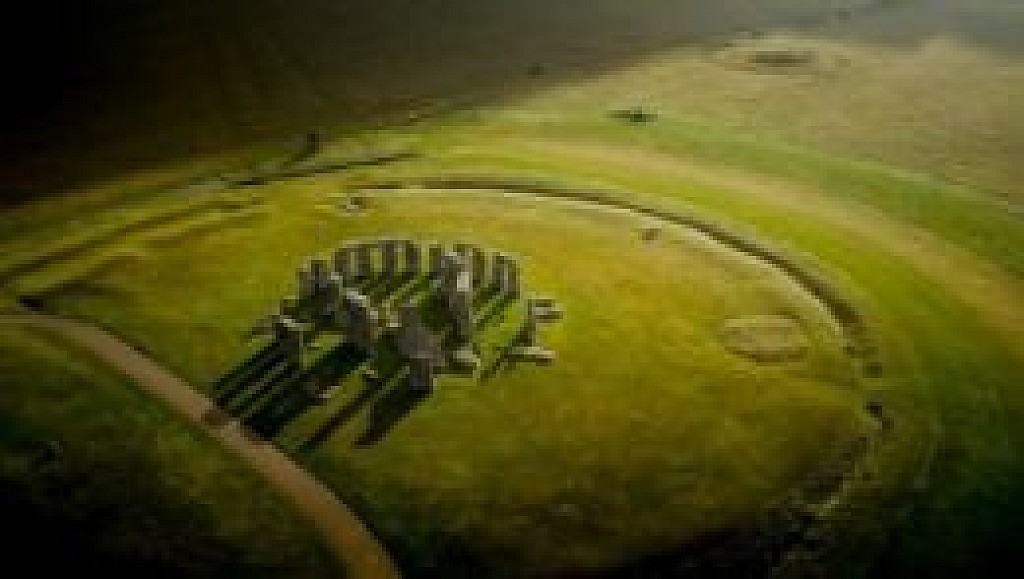 Windsor Castle, Stonehenge & Bath (Spanish) - including all entry tickets