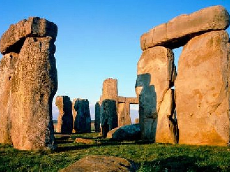 Windsor, Stonehenge & Bath (Japanese) – Stonehenge entry only