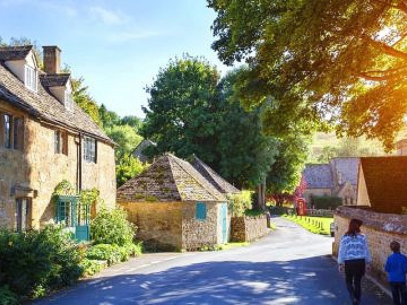 Villages of The Cotswolds Small Group Tour