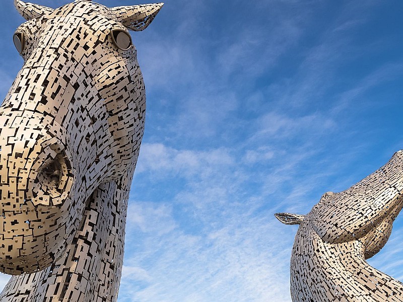 Stirling Castle, the Kelpies & Loch Lomond Day Tour from Edinburgh