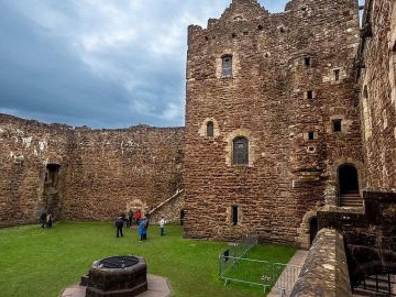 Outlander Film Locations Day Tour from Edinburgh