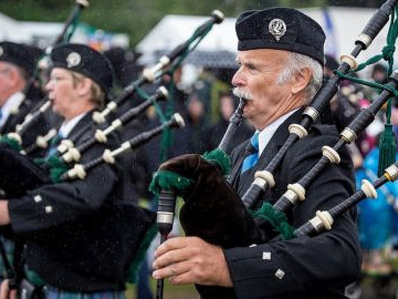 Highland Games Day Tour from Edinburgh